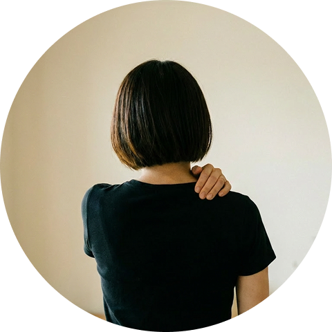 朝起きても肩や首がすっきりしない、太もも前が張りやすい・下半身が重いなど、身体に悩みを抱える女性